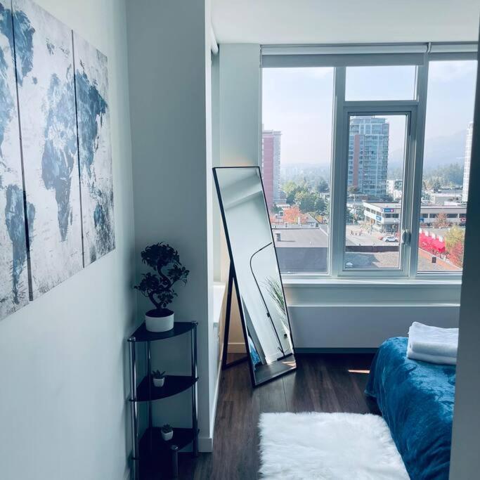 360º Rooftop Patio Views. Your-Home-Away-From-Home นอร์ทแวนคูเวอร์ ภายนอก รูปภาพ