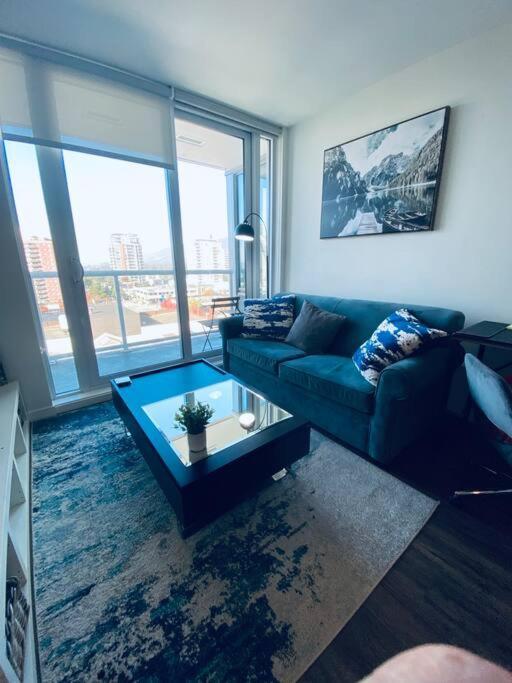 360º Rooftop Patio Views. Your-Home-Away-From-Home นอร์ทแวนคูเวอร์ ภายนอก รูปภาพ